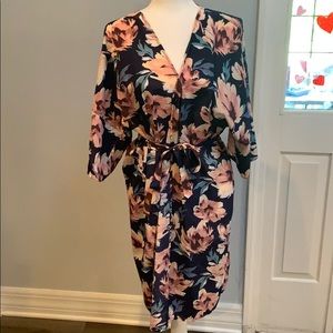 Altar’d State Floral Robe